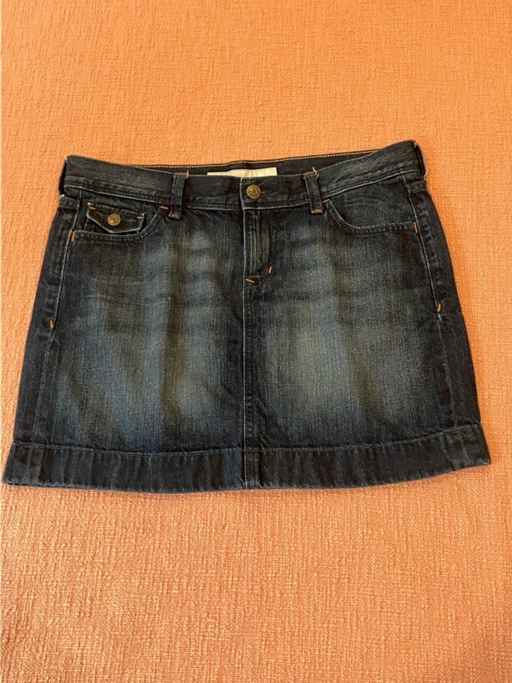 Old Navy wm’s size 6 W34 Dark Blue Denim Mini Skirt